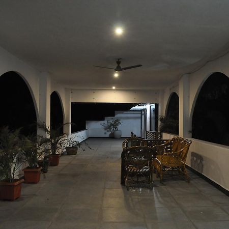Villa Anna Pondy ปอนดิเชอรี ภายนอก รูปภาพ